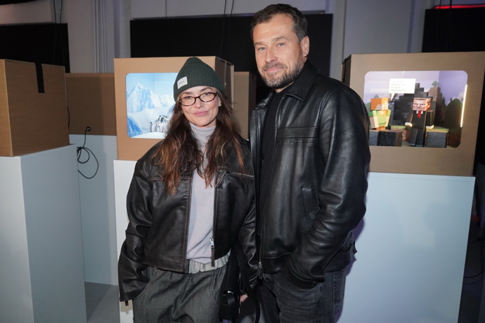 FOTO: Radka Třeštkíková po boku Jaroslava Víta na výstavě TMBK. – stránka 4