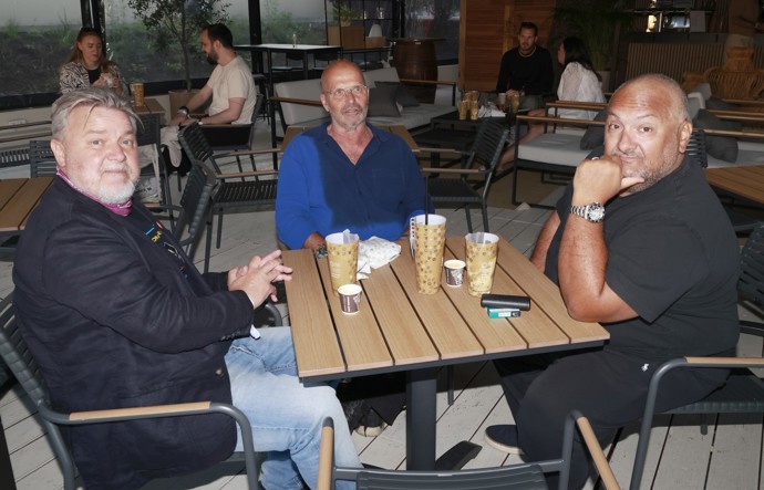 FOTO: Miloš Pokorný, Patrik Hezucký, Zdeněk Pohlreich a Patrik Hezucký spolu mají podcast Lepší už to nebude. – stránka 2