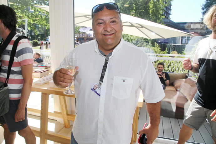 FOTO: Patrik Hezucký je mezi diváky i kolegy nesmírně oblíbený. – stránka 367