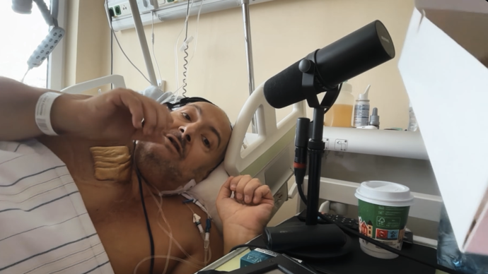 FOTO: Patrik Hezucký ukázal celý svůj nemocniční pokoj. – stránka 1