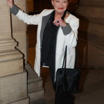 Valerie Zawadská si ubrala roky bílým sakem.