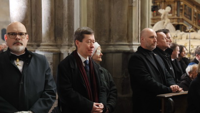 FOTO: Hayato Okamura se rovněž zúčastnil posledního rozloučení s Dominikem Dukou.