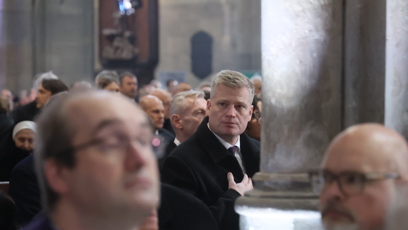 FOTO: Filip Turek na pohřbu kardinála Duky.