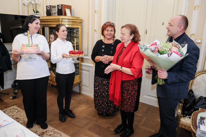 FOTO: Bývalá první dáma Livia Klausová oslavila 82. narozeniny. – stránka 1