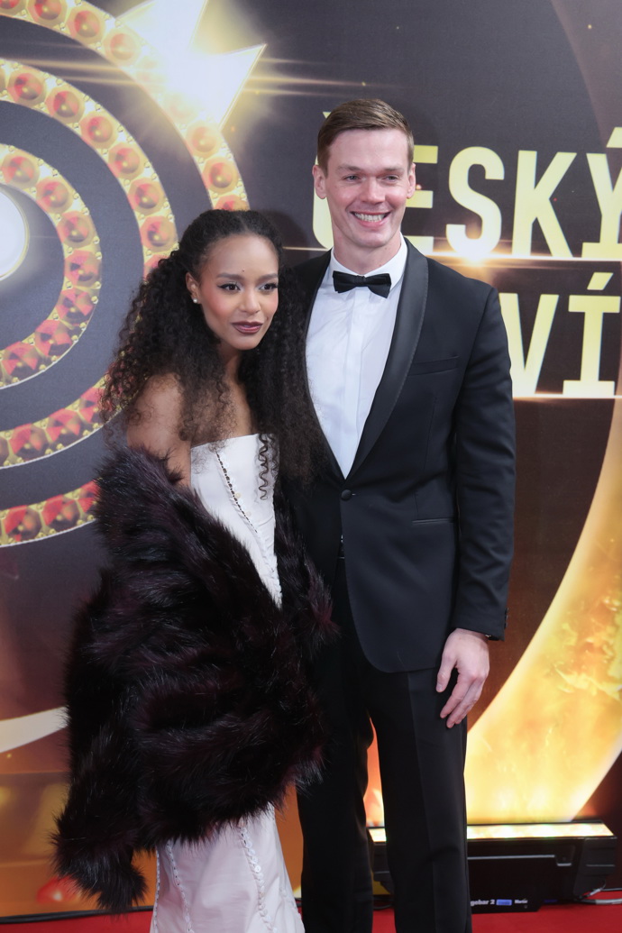 FOTO: Rebecca Diatilová a David Chmátal. – stránka 3