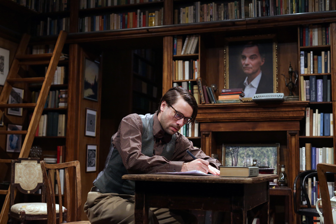 FOTO: Ukázka z divadelní hry Vzkříšení. – stránka 1