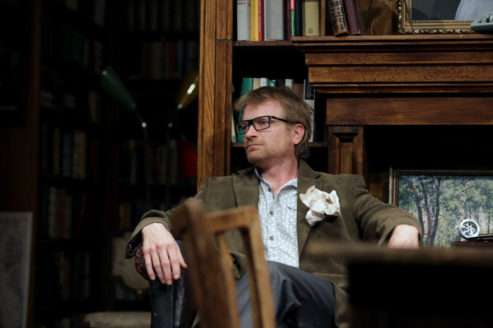 FOTO: Ukázka z divadelní hry Vzkříšení.