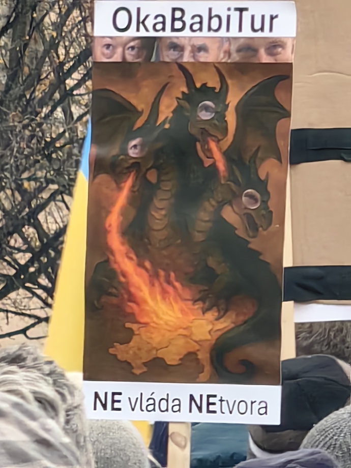 FOTO: Demonstrace pořádaná spolkem Milion chvilek pro demokracii. – stránka 33