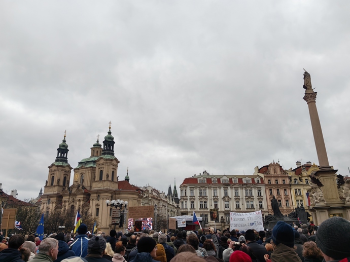 FOTO: Demonstrace pořádaná spolkem Milion chvilek pro demokracii. – stránka 29