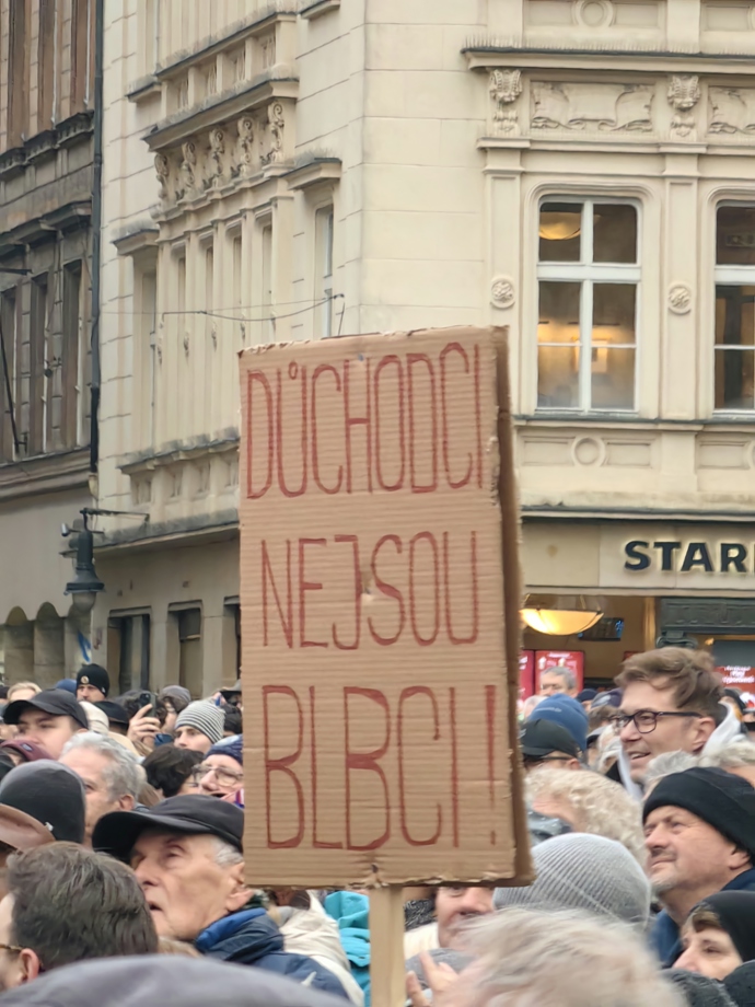 FOTO: Demonstrace pořádaná spolkem Milion chvilek pro demokracii. – stránka 6