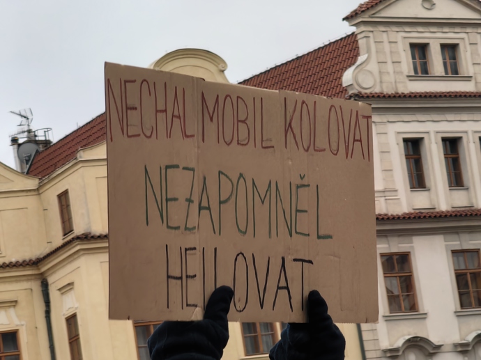FOTO: Demonstrace pořádaná spolkem Milion chvilek pro demokracii. – stránka 3