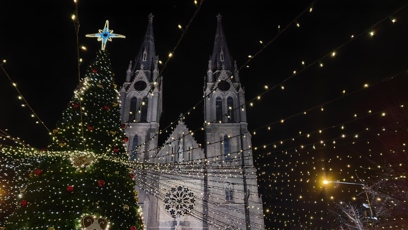 FOTO: Vánoční trhy na náměstí Míru jsou hojně navštěvované.