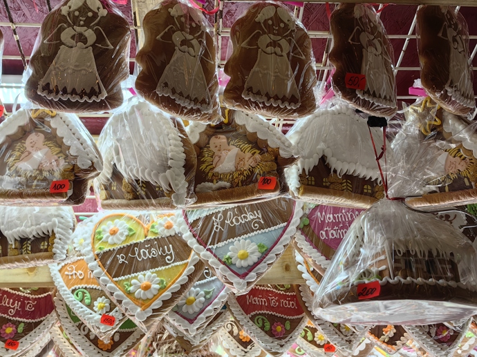 FOTO: Vánoční trhy na náměstí Míru. – stránka 47