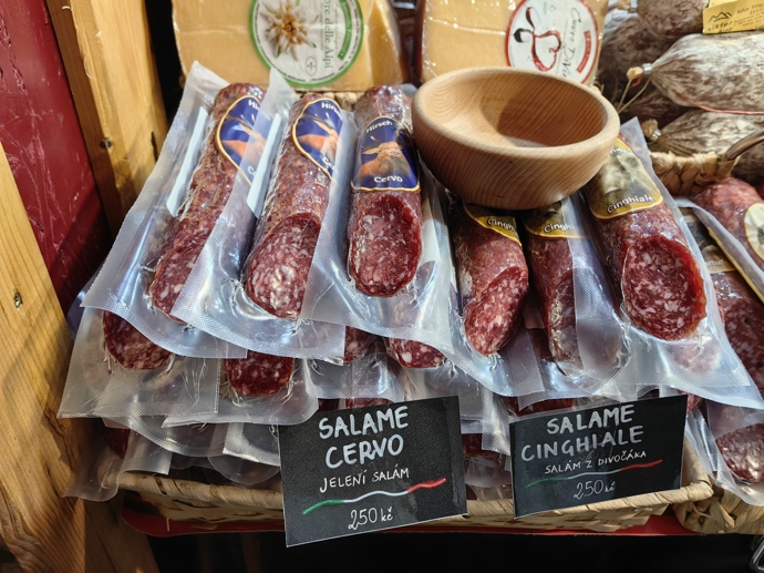 FOTO: Vánoční trhy na náměstí Míru nabízí i italské speciality. – stránka 70