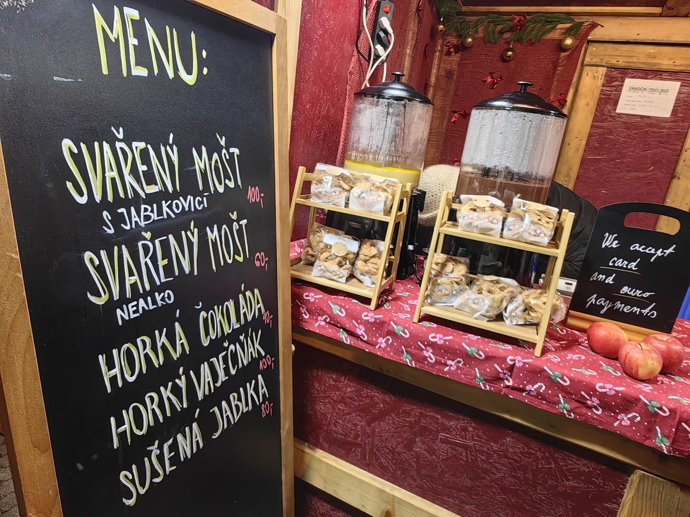 FOTO: Vánoční trhy na náměstí Míru. – stránka 67