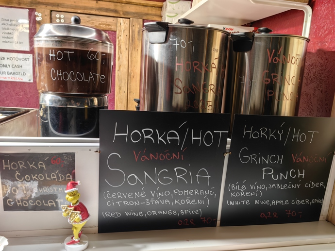 FOTO: Vánoční trhy na náměstí Míru. – stránka 60