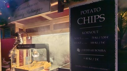 FOTO: Vánoční trhy na náměstí Míru nabízí širokou škálu různých pochutin.