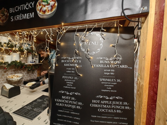 FOTO: Vánoční trhy na náměstí Míru. – stránka 26