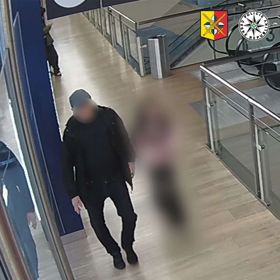 Násilník s devítiletou holčičkou. 