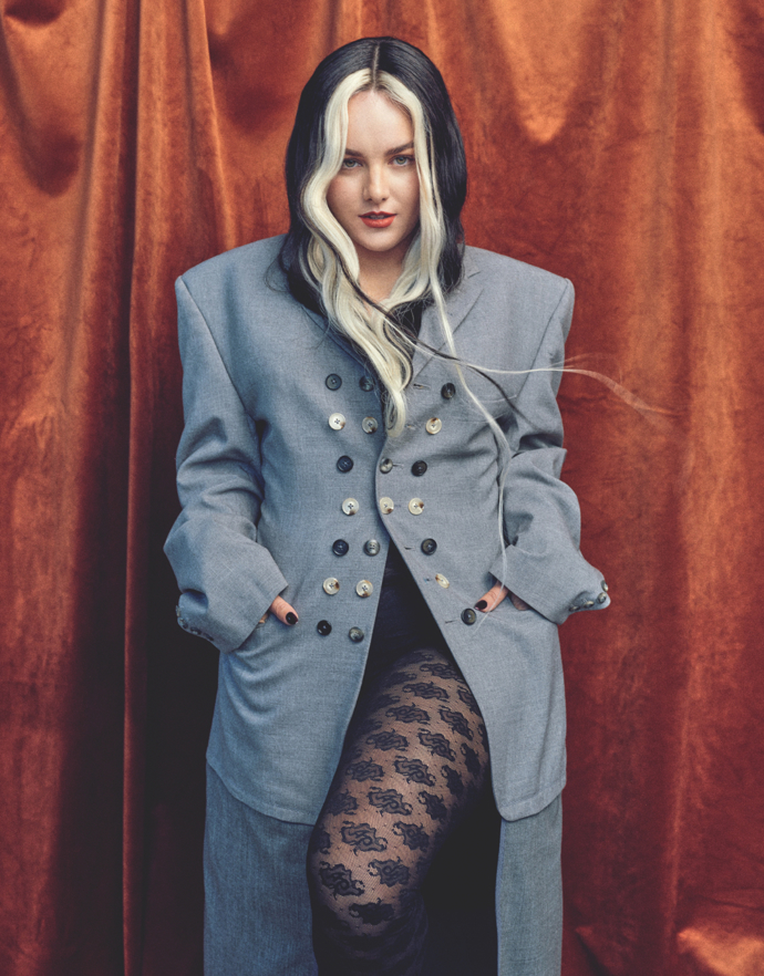 FOTO: Ewa Farna. – stránka 37