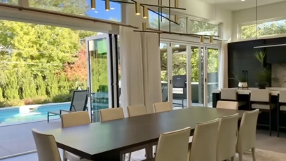 FOTO: Nikola Mertlová a Martin Nečas si koupili luxusní dům.