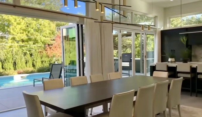 FOTO: Nikola Mertlová a Martin Nečas si koupili luxusní dům. – stránka 7