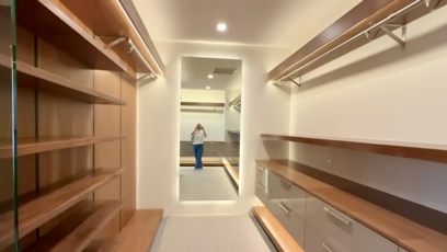 FOTO: Nechybí ani prostorná šatna.