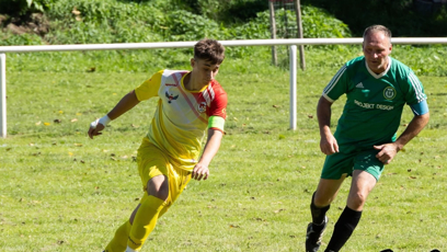 FOTO: Zemřel dvacetiletý fotbalista Nikolas.