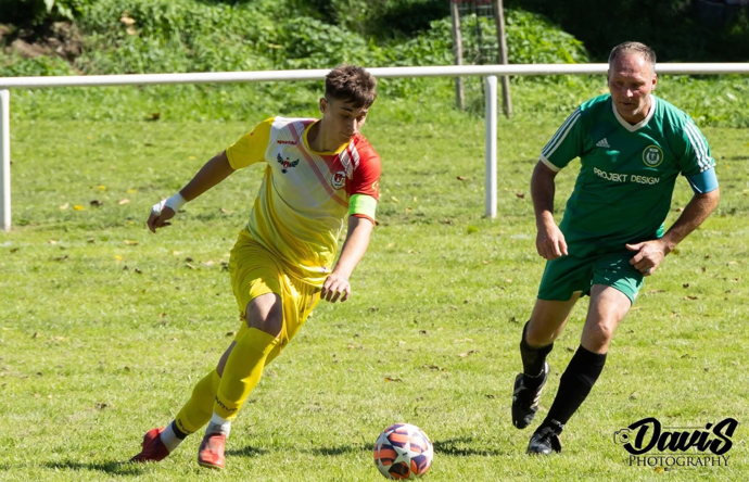 FOTO: Zemřel dvacetiletý fotbalista Nikolas. – stránka 6