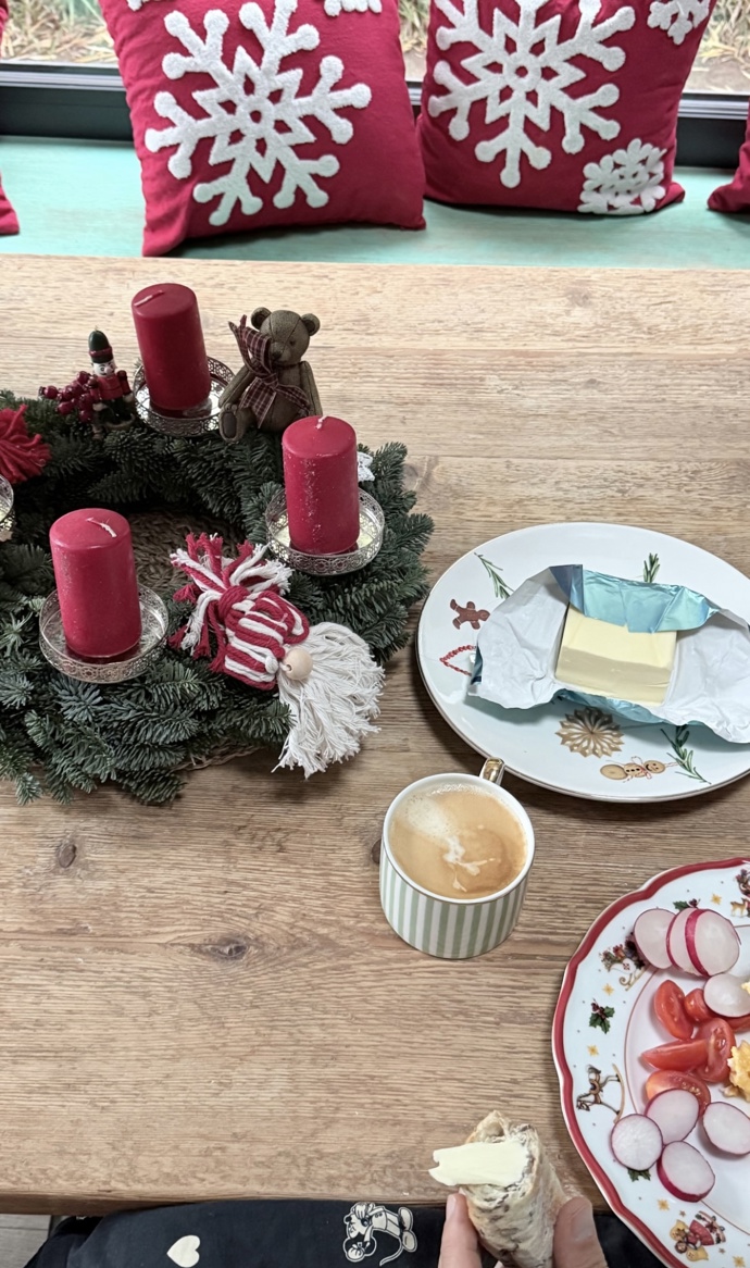 FOTO: Agáta Hanychová ukázala věnec.