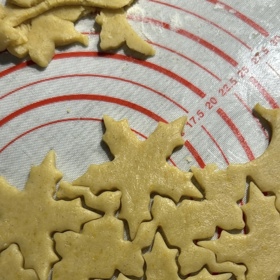 Ornella Koktová pekla cukroví. 