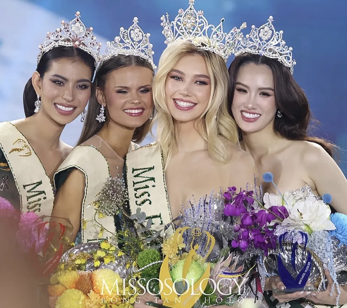 FOTO: Natálie Puškinová s ostatními Vicemiss. – stránka 26