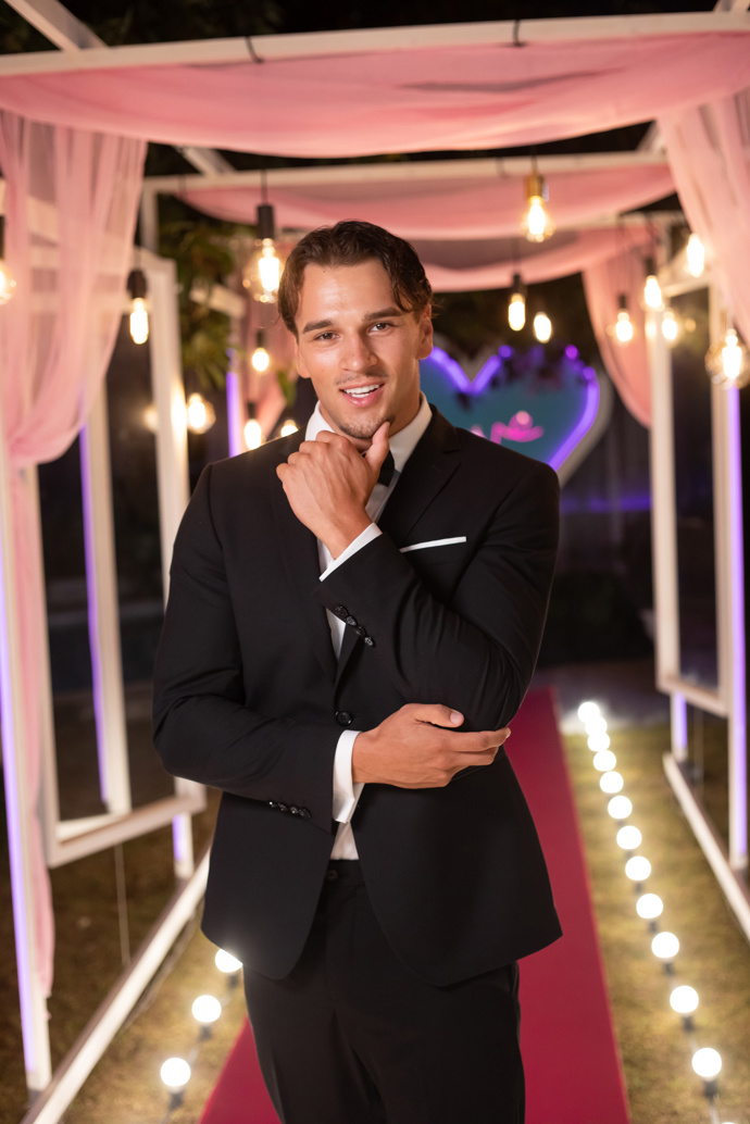 FOTO: Influencer Jan Michálek. – stránka 118