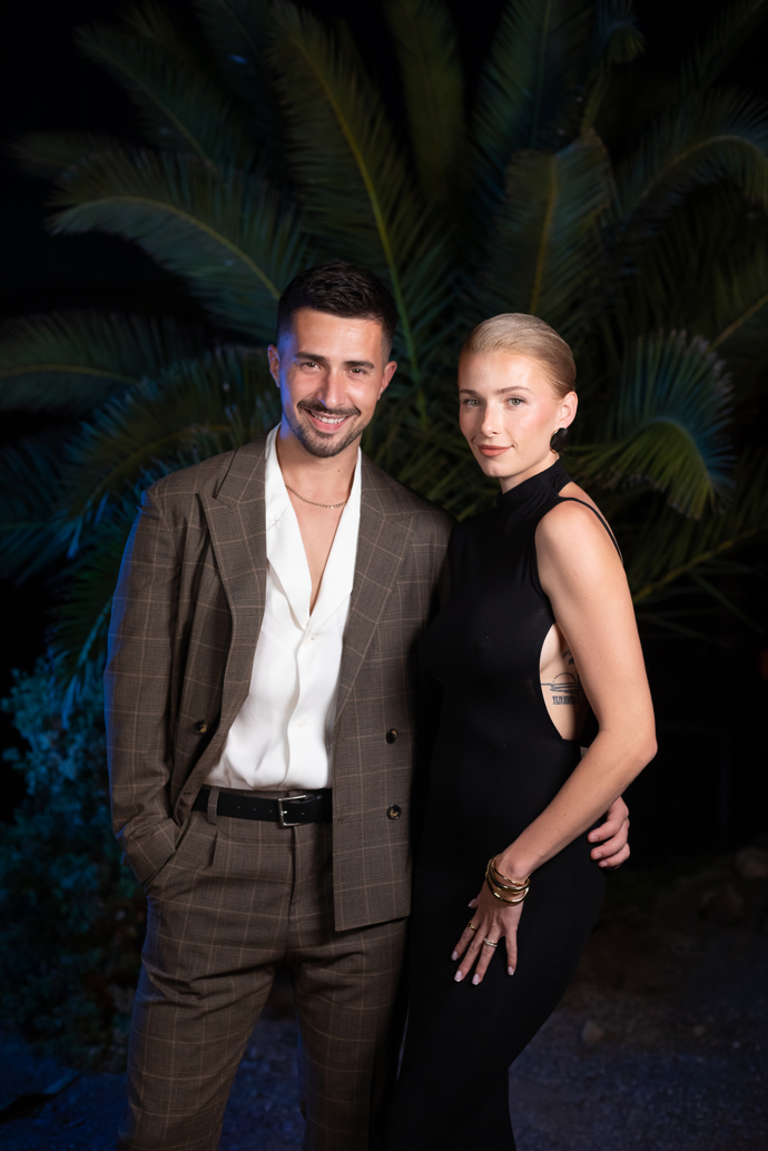 FOTO: Výherci první řady, dnes už manželé a rodiče,  Laura a Martin Kulhánkovi. – stránka 1