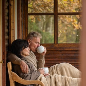 Martin Maxa a zpěvačka Mára, vlastním jménem Jaroslava Stočesová. 