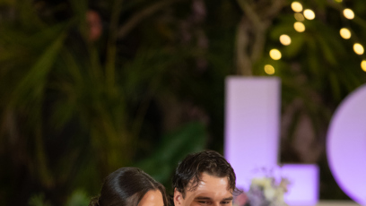 FOTO: Patricie s Honzim, když se koukali na záběry z vily.