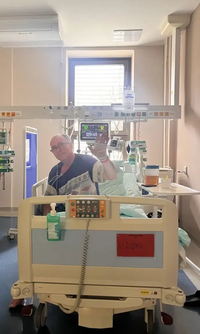 FOTO: Tráví spoustu času ve nemocnici. – stránka 5