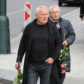 Marcel Vašinka si dlouho odmítal připustit, že ho přitahují muži. V době jeho mládí to bylo ještě velké tabu.