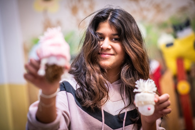 Obchůdky s Albertem: Děti z dětských domovů nabízí vlastnoručně vyrobené dekorace 