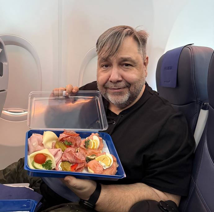 FOTO: Luboš Xaver Veselý měl nehodu. – stránka 3