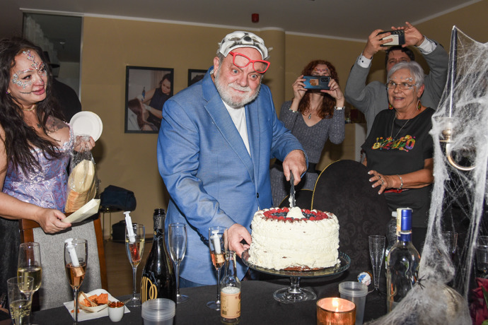 FOTO: Václav Upír Krejčí slavil dodatečně 70. narozeniny. – stránka 9