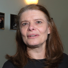 Herečka Zuzana Bydžovská se začala zajímat o herectví až po přestěhování do Prahy. V dětství ji zajímala především zvířata.