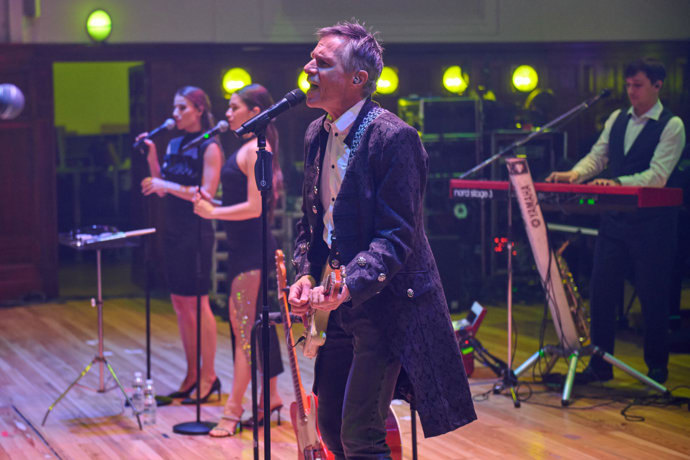 FOTO: Zazpíval také Janek Ledecký. – stránka 1