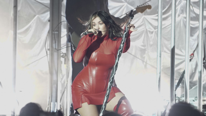 FOTO: Ewa Farna měla koncert v obchodním domě Westfield Černý most.