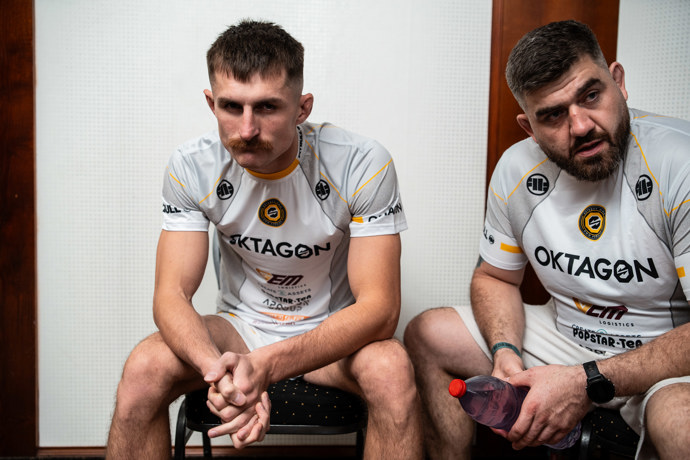 FOTO: Andrej Kalašnik. – stránka 4