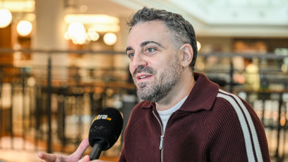 FOTO: Britský spisovatel Robert Bryndza představil v Praze svou novou knihu.