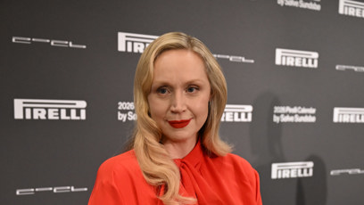 FOTO: Gwendoline Christie na tiskovce k odhalení nového kalendáře Pirelli.