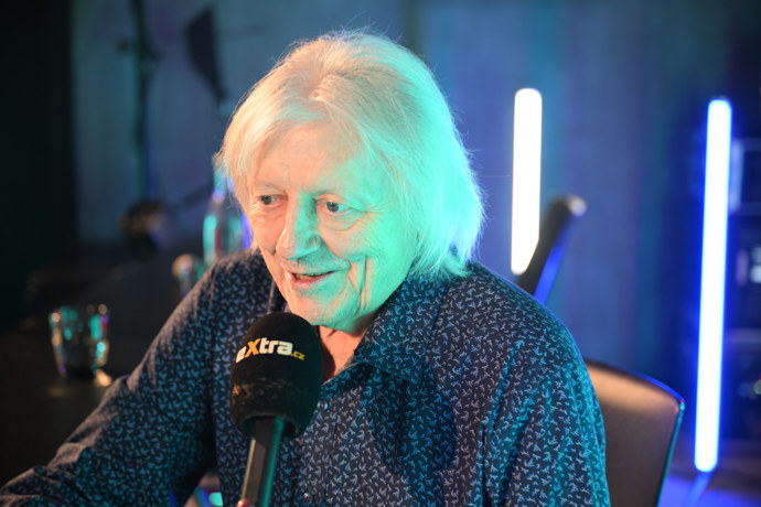 FOTO: Václav Neckář při rozhovoru pro eXtra.cz. – stránka 13