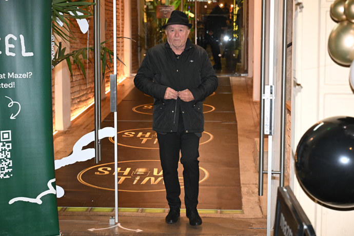 FOTO: Petr Janda v ležérním stylu. – stránka 55