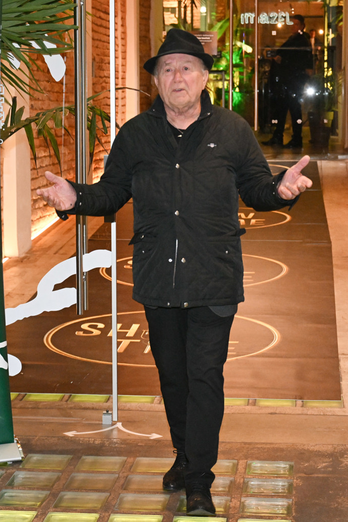 FOTO: Petr Janda na party. – stránka 56